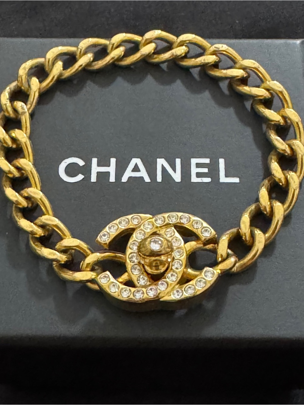 CHANEL Gold-plate  Crystal . Turn-lock  CC Link Bracelet.